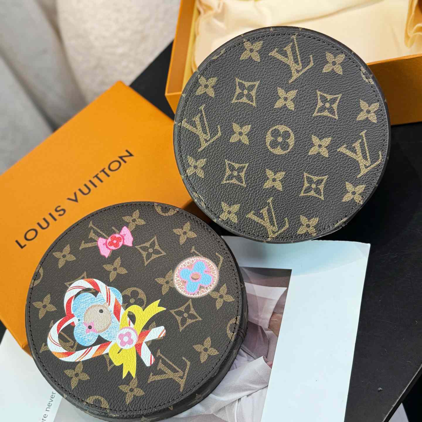 Louis Vuitton Vivienne Candy Box   GI1169 - FashionPlug