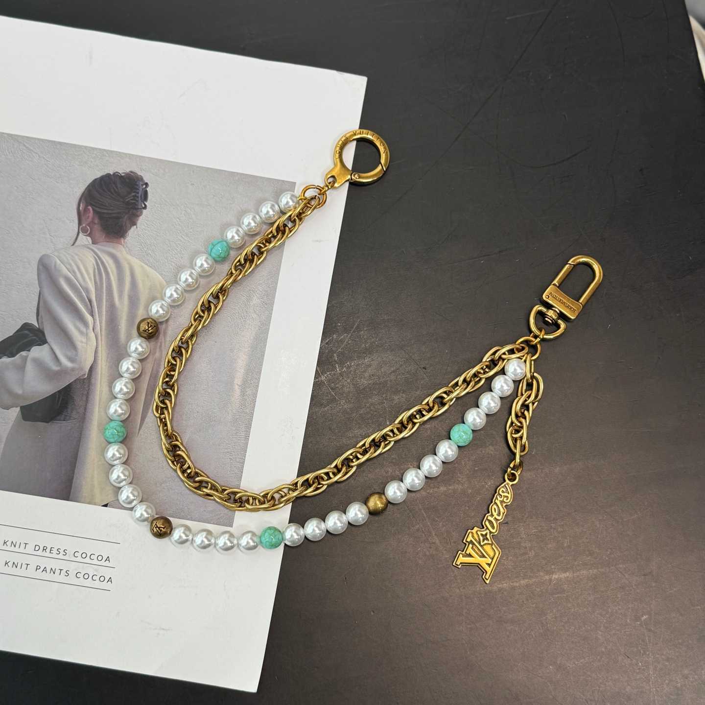 Louis Vuitton Pearls Chain Belt and Bag Charm   M02097 - FashionPlug