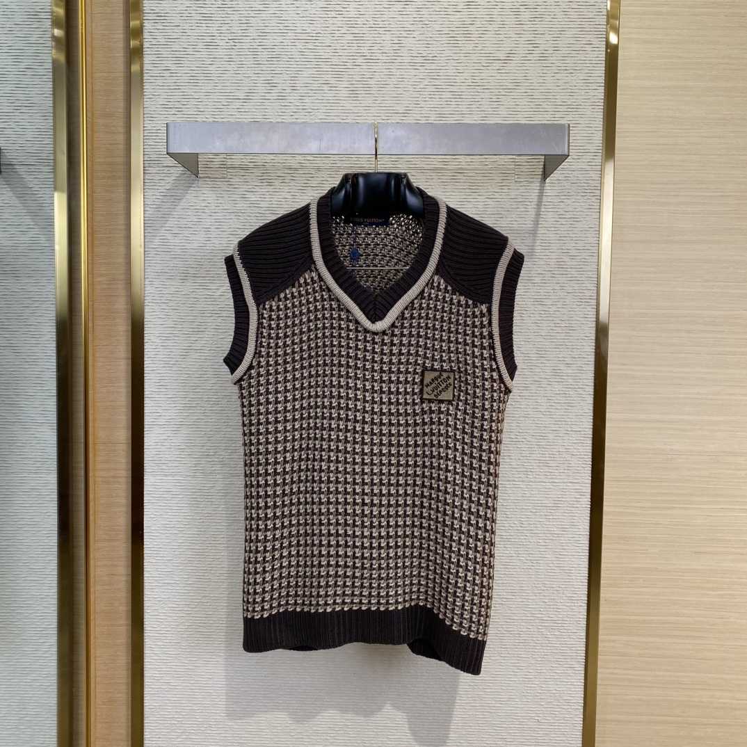 Louis Vuitton Cotton Jacquard Vest   1AHC37 - FashionPlug