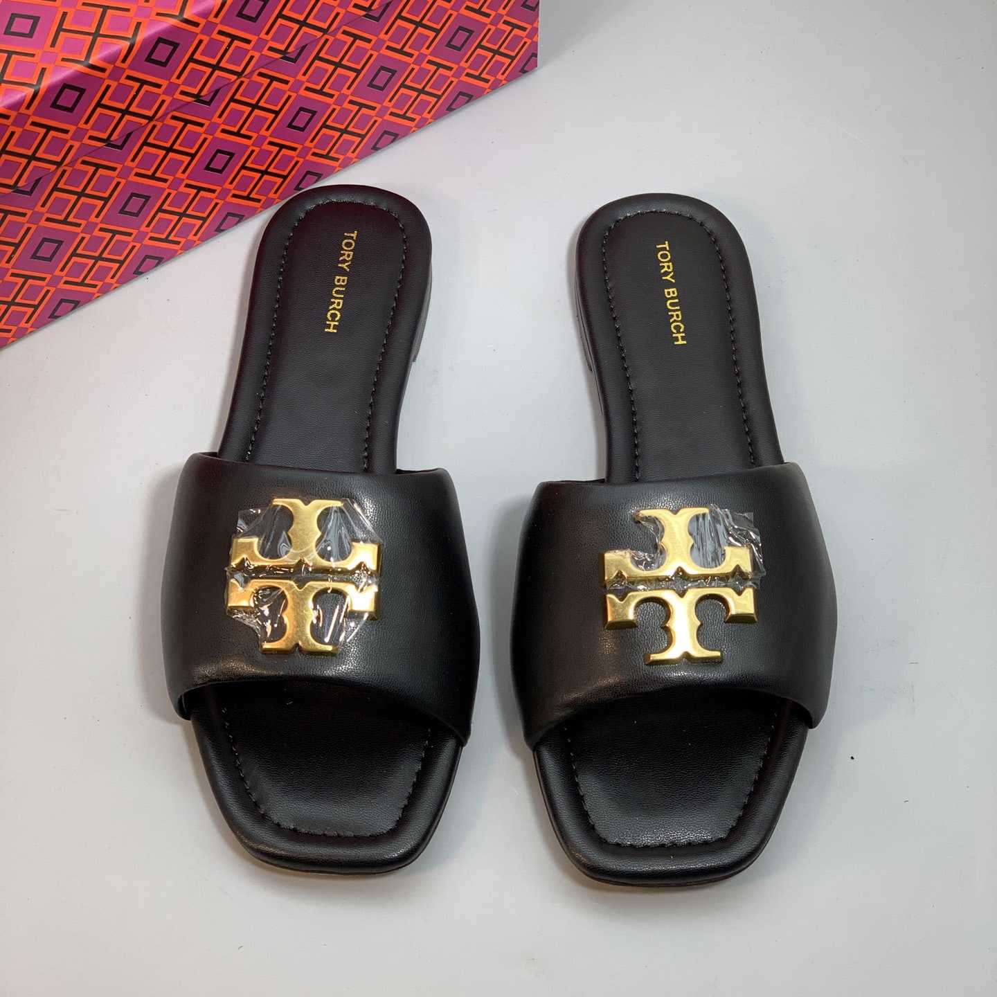Tory Burch Eleanor Slide Sandal - FashionPlug