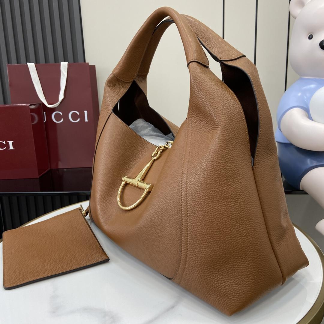 Gucci Softbit Maxi Shoulder Bag - FashionPlug