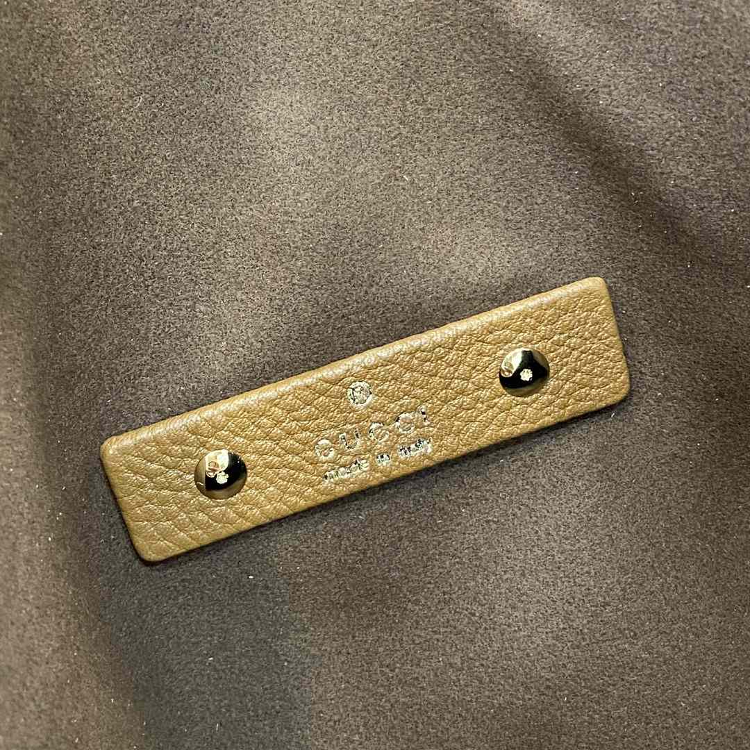 Gucci Softbit Maxi Shoulder Bag - FashionPlug