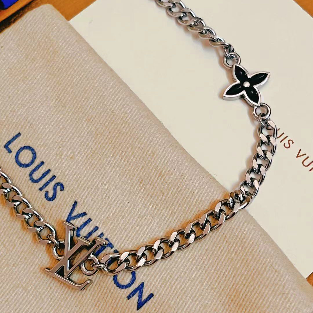 Louis Vuitton LV Spike Charms Necklace  M01717 - FashionPlug