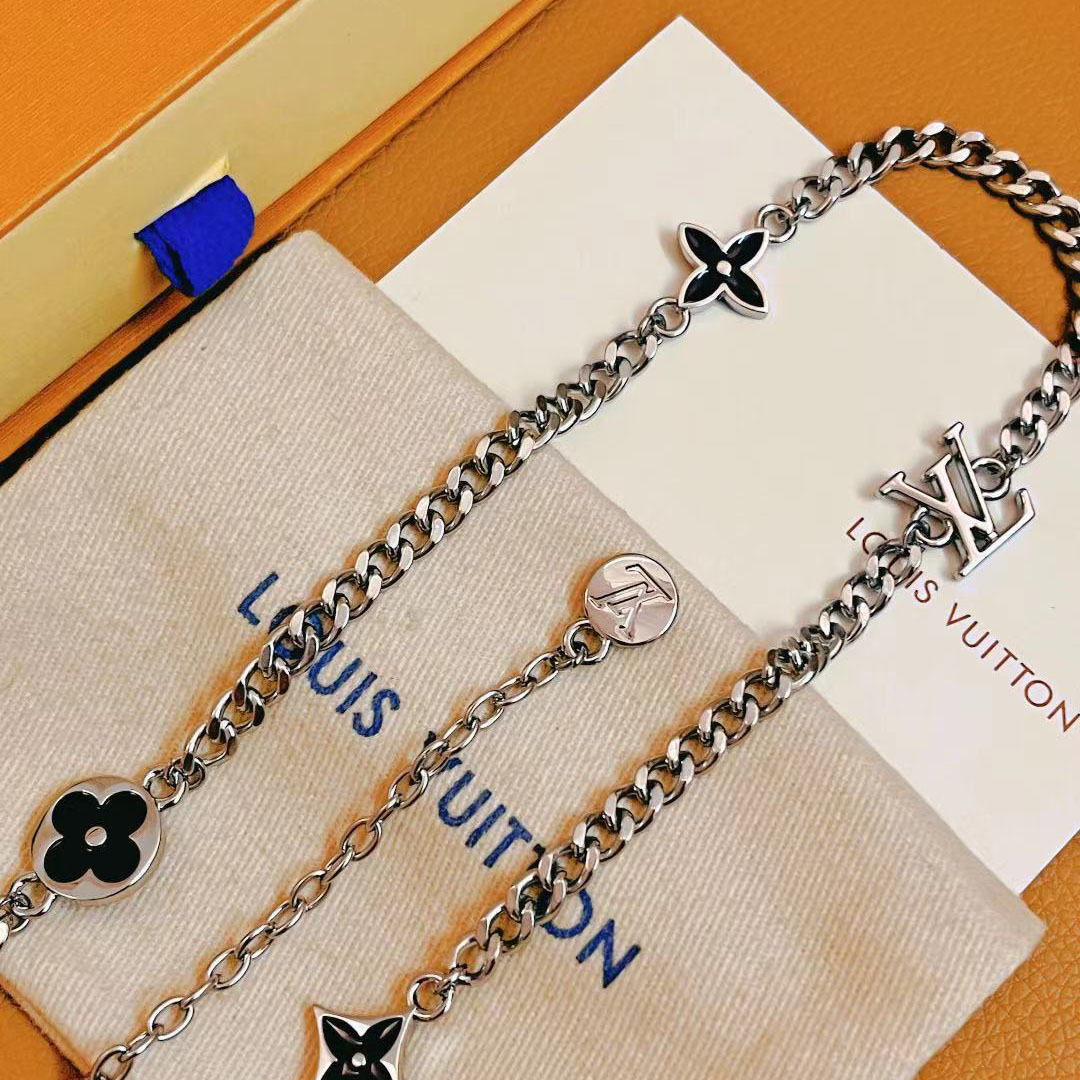 Louis Vuitton LV Spike Charms Necklace  M01717 - FashionPlug