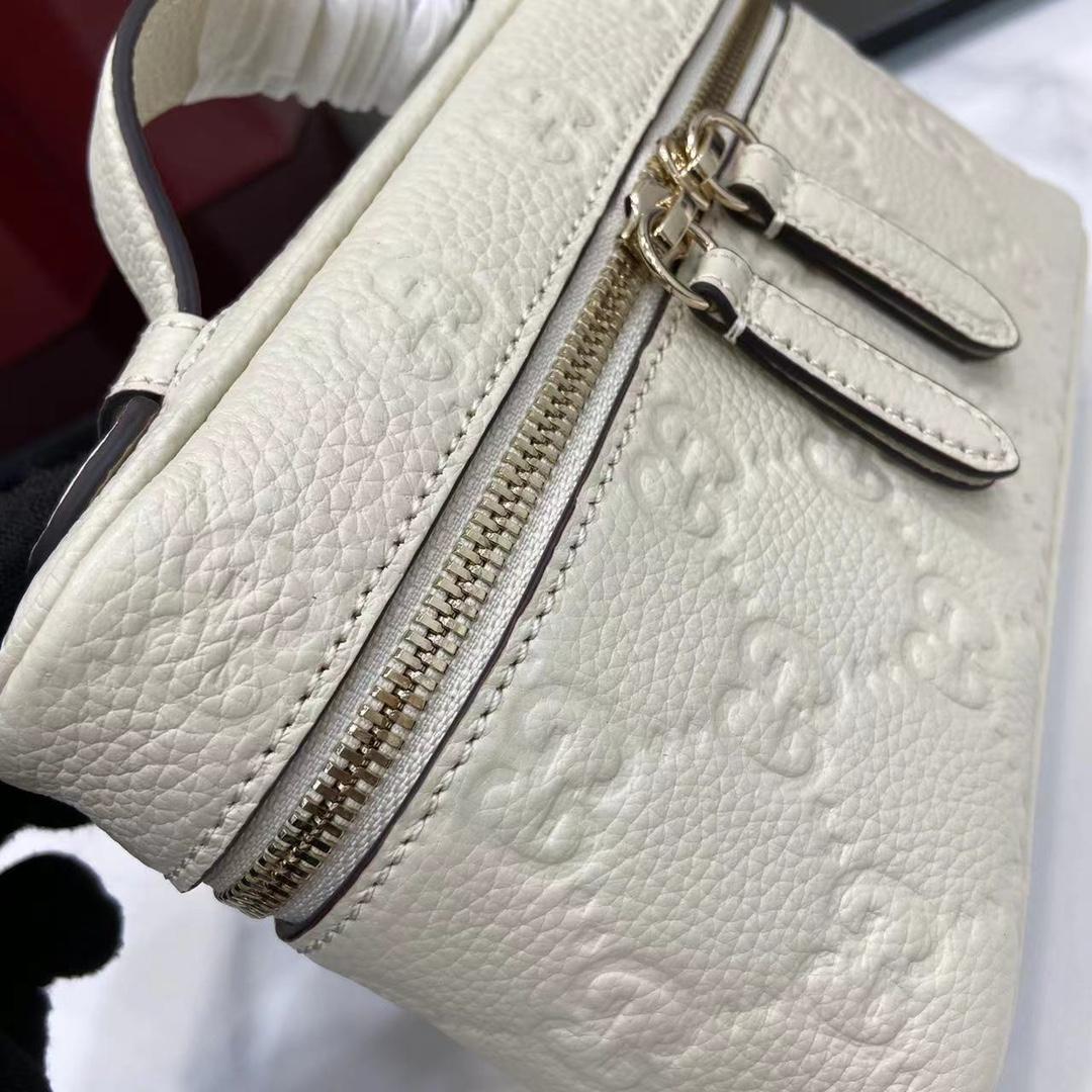 Gucci GG Emblem Small Bag - FashionPlug
