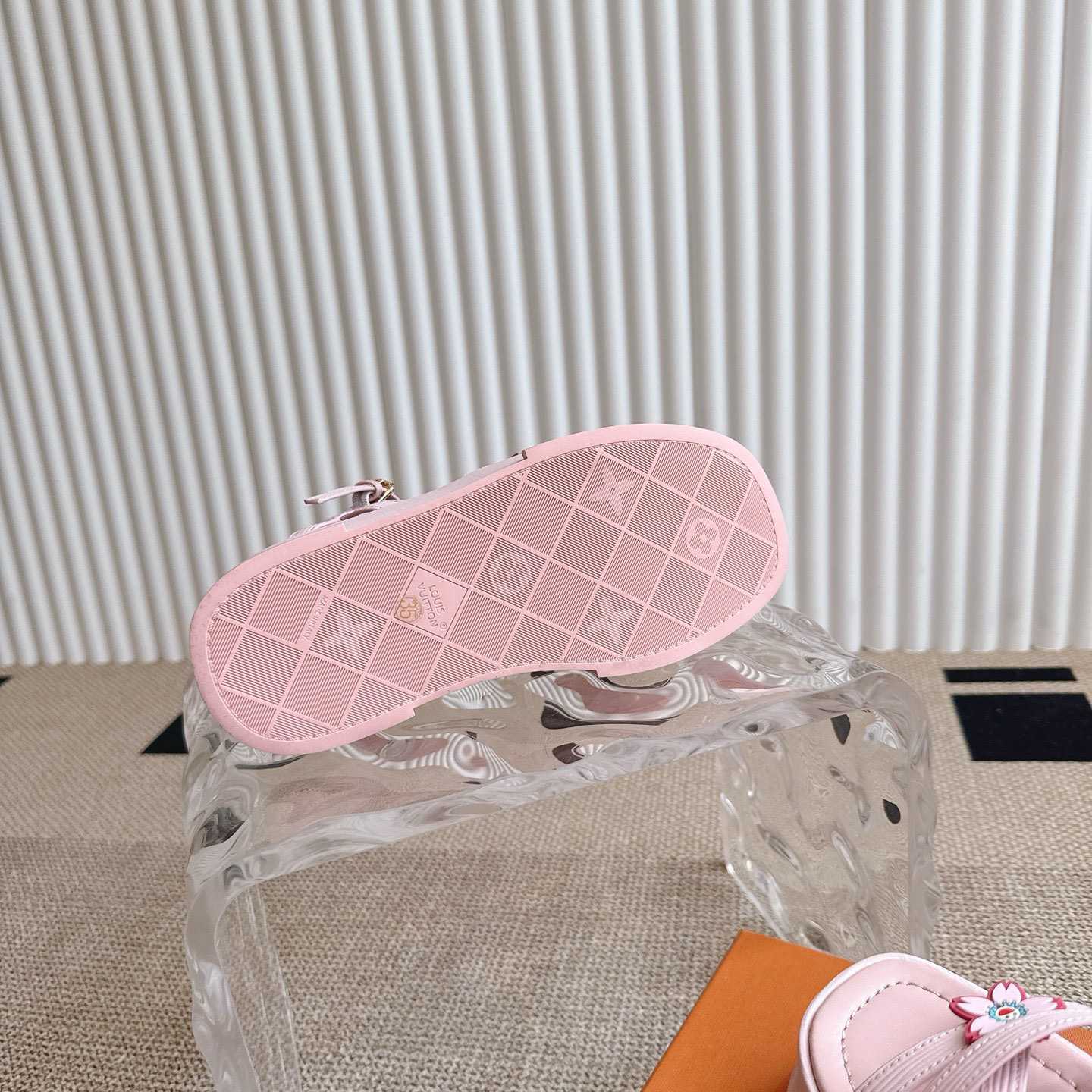 Louis Vuitton LV x TM Maya Platform Sandal  1AGWO2 - FashionPlug