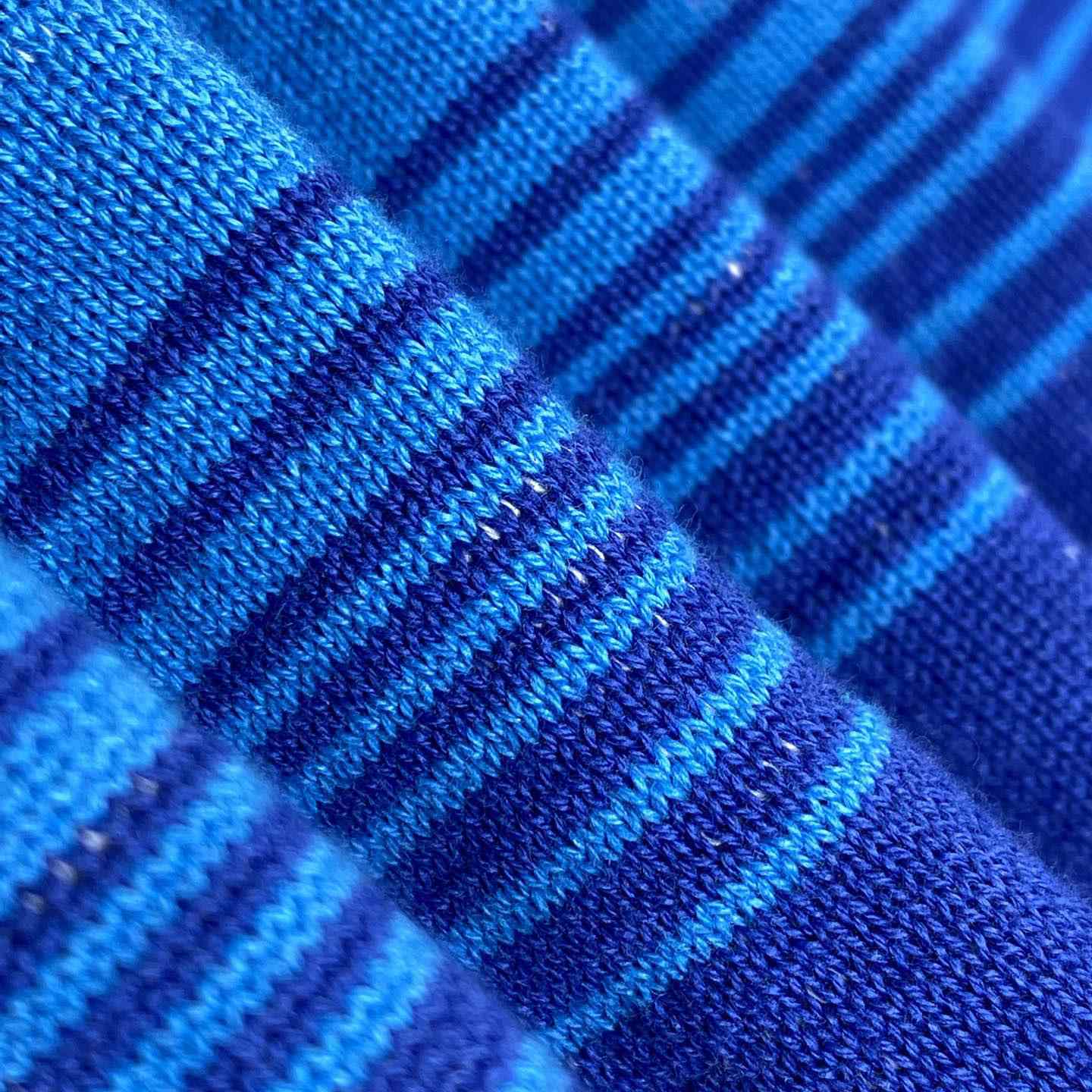 Louis Vuitton Damier Gradient Jacquard Pullover   1AGTL0 - FashionPlug