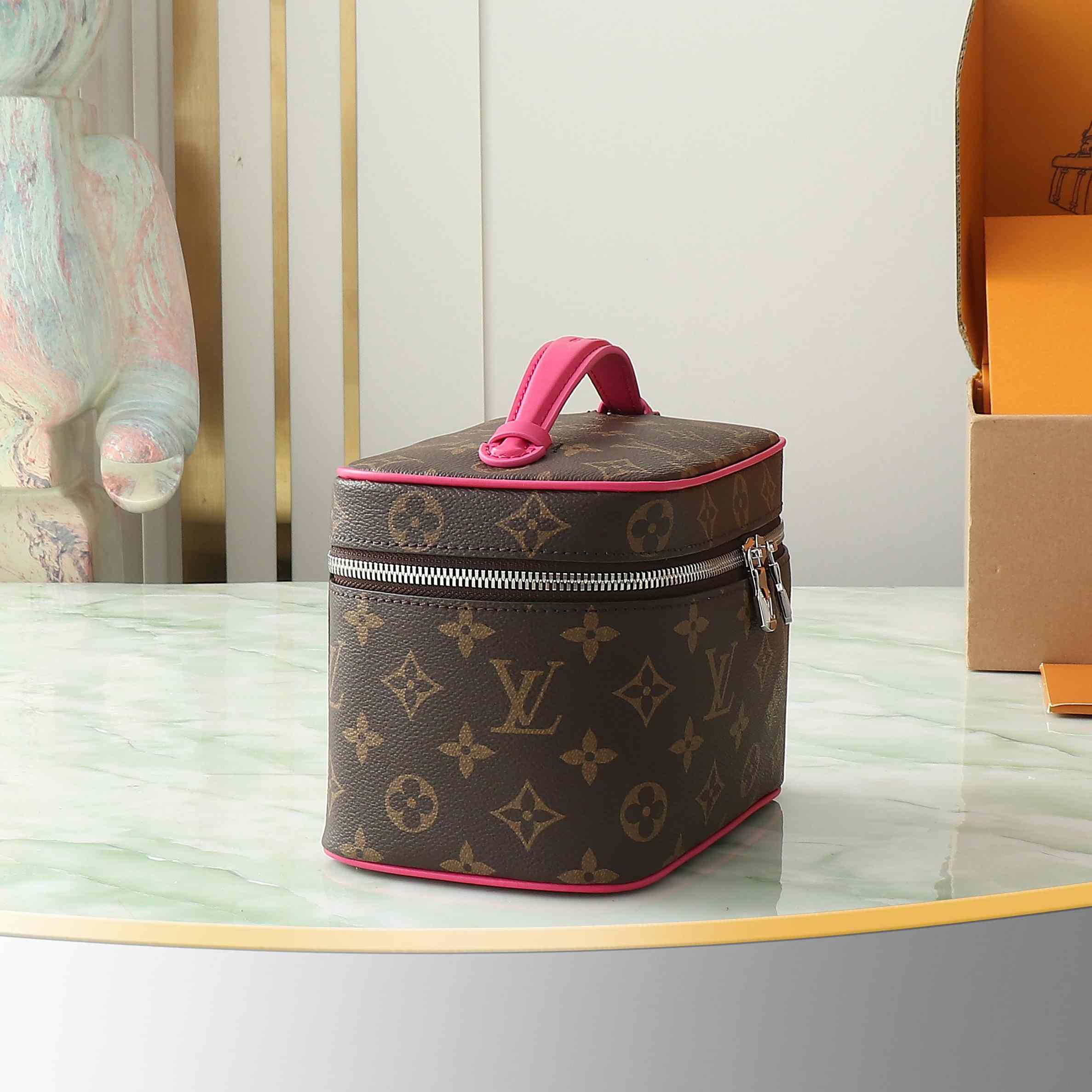 Louis Vuitton Nice Mini  M12650 - FashionPlug