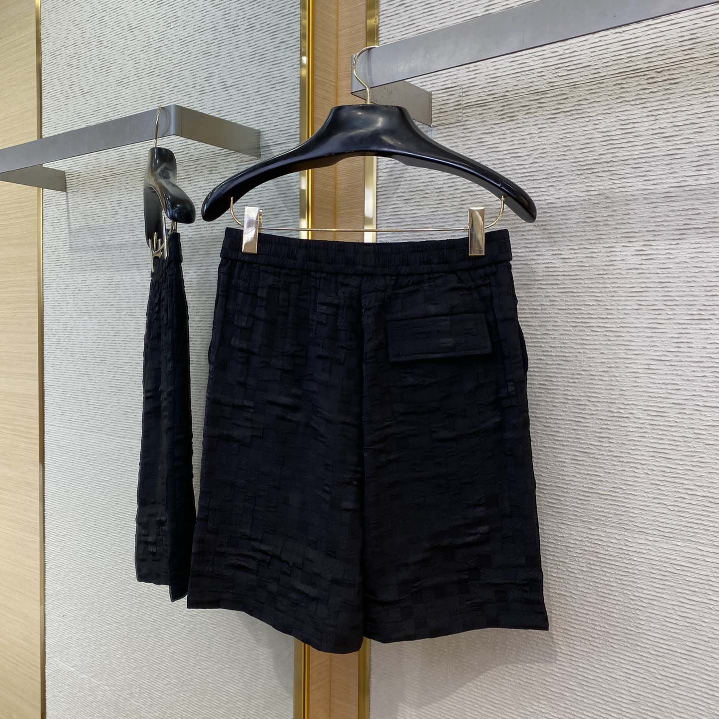 Louis Vuitton Graphic Jacquard Fluid Shorts  1AHCD5 - FashionPlug