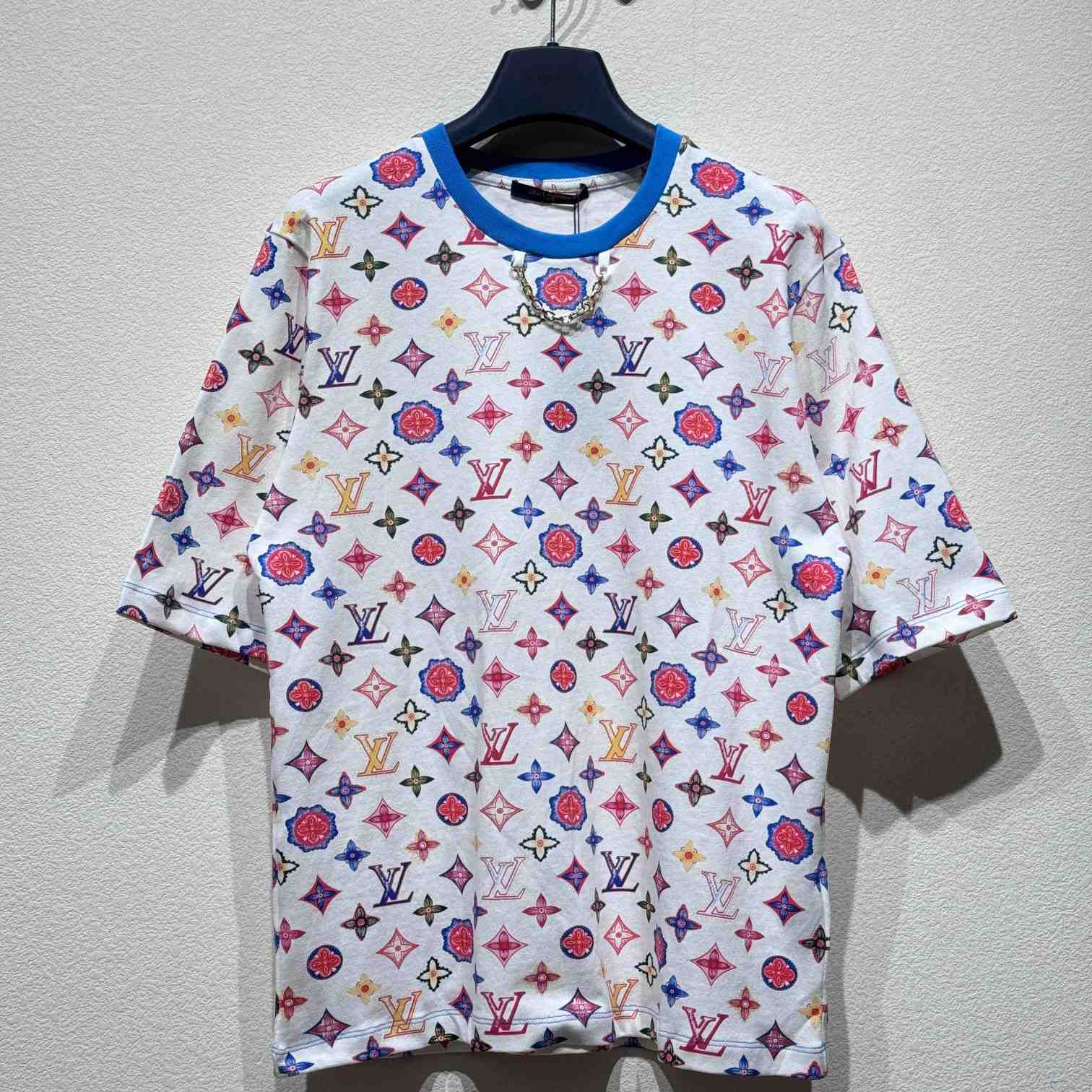 Louis Vuitton Monogram T-Shirt   1AGSMU - FashionPlug