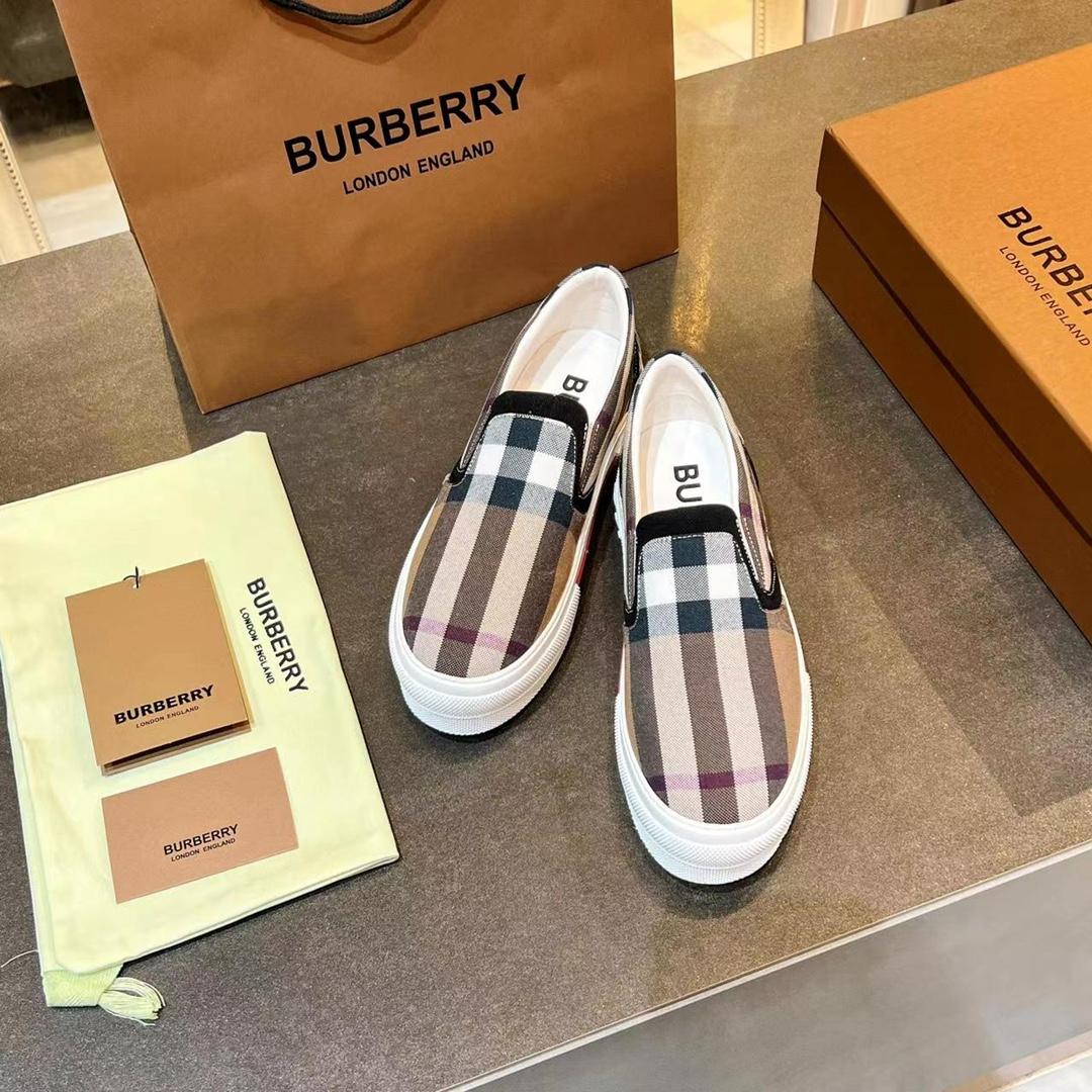 Burberry Slip On Sneakers - FashionPlug