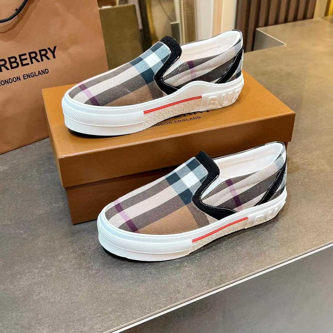 Burberry Slip On Sneakers - FashionPlug