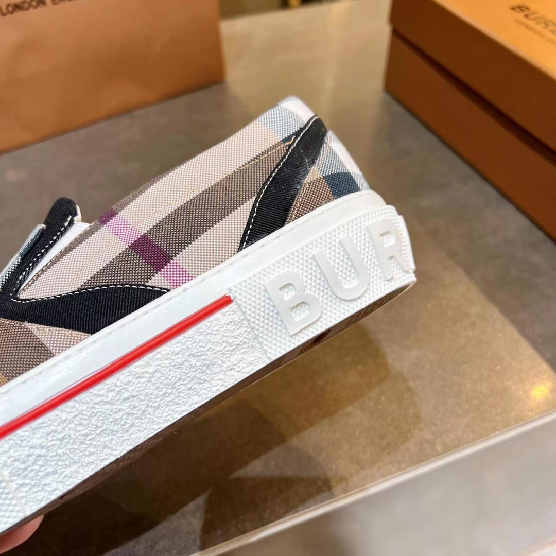 Burberry Slip On Sneakers - FashionPlug