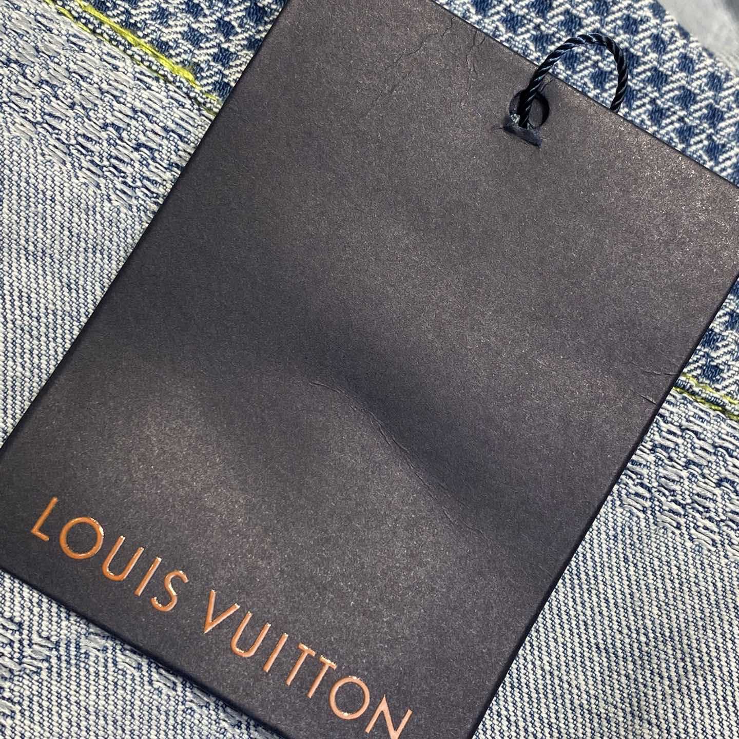 Louis Vuitton Damier Denim Short - FashionPlug