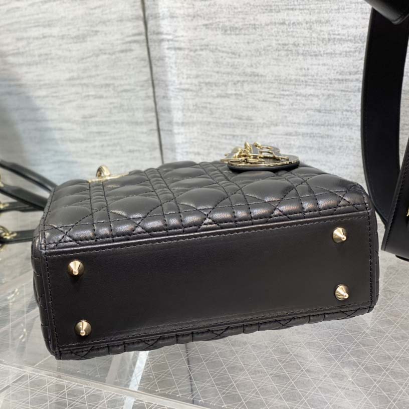 Dior Lady Dior Bag    20cm - FashionPlug