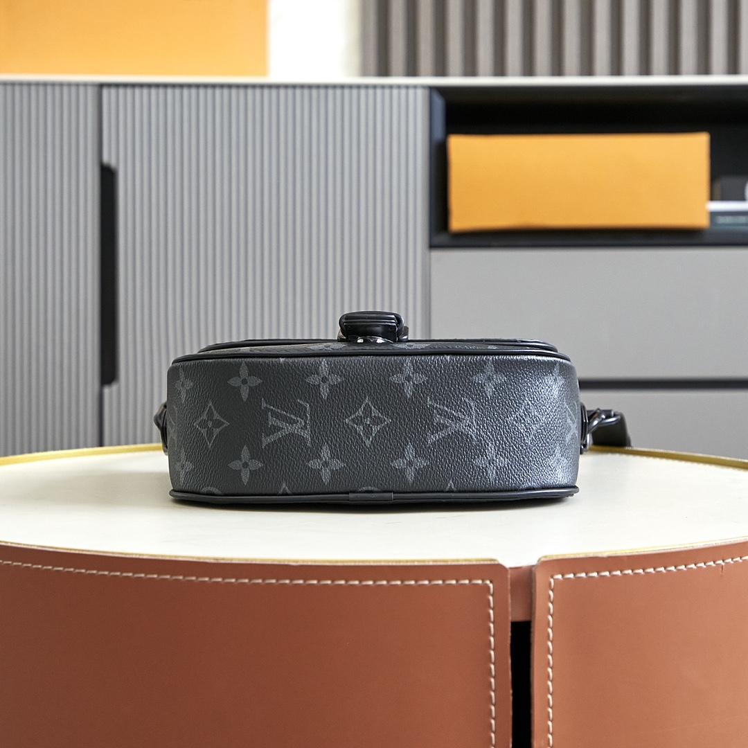 Louis Vuitton Montsouris Messenger PM   M12519 - FashionPlug