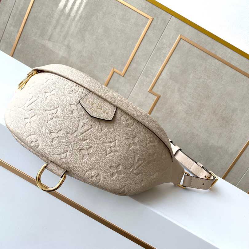 Louis Vuitton Bumbag  M44812  - FashionPlug