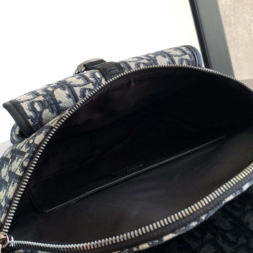 Dior 8 Belt Bag  - FashionPlug