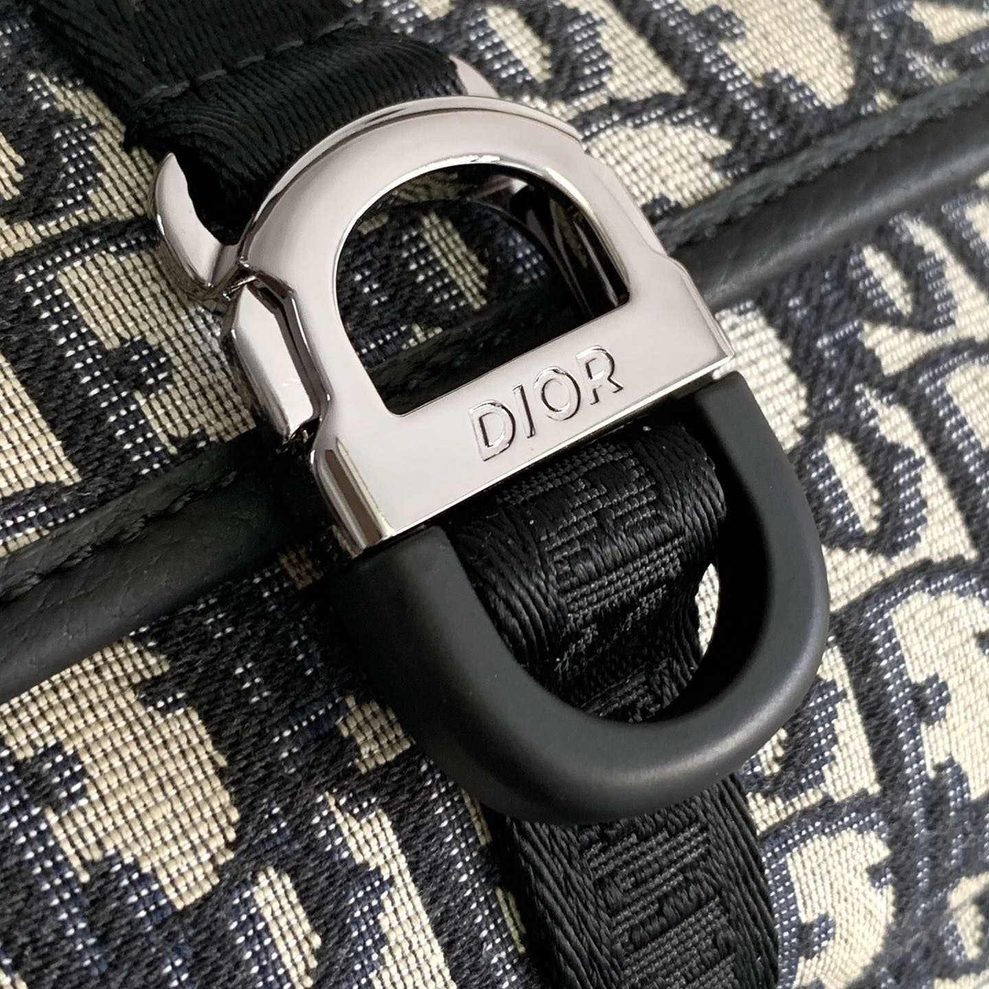 Dior 8 Belt Bag  - FashionPlug
