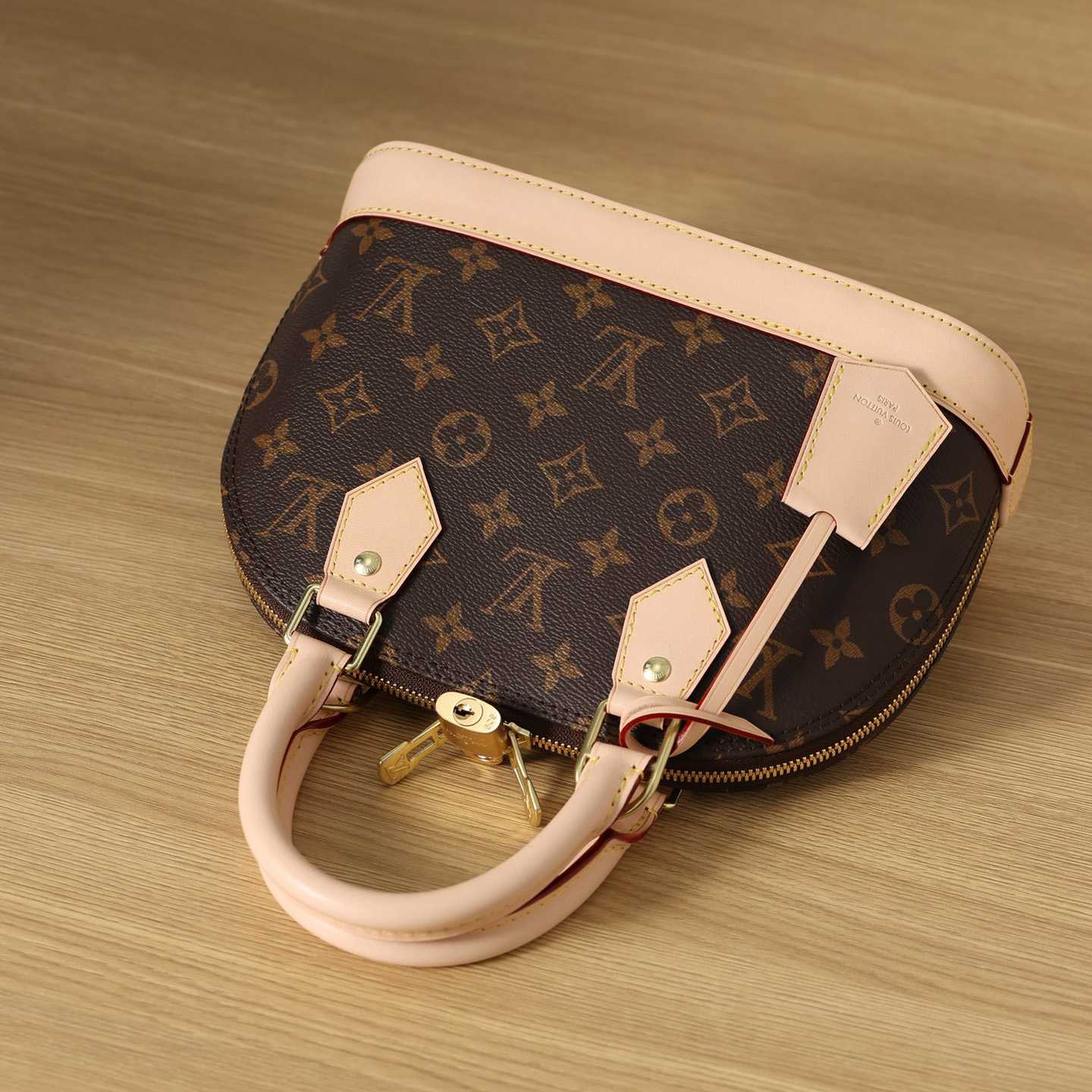 Louis Vuitton Alma BB Handbag (23.5-17.5-11.5cm)     M53152 - FashionPlug
