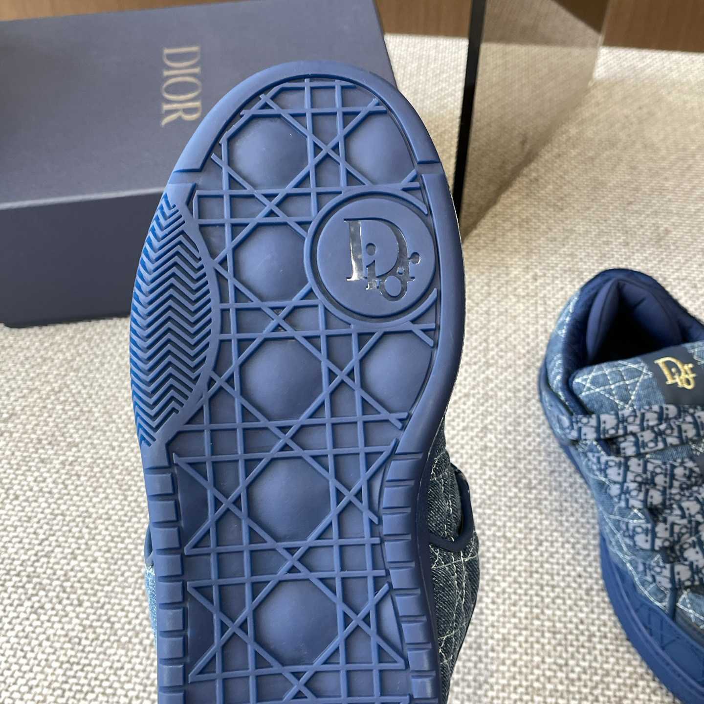 Dior B9S Skater Sneakers - FashionPlug