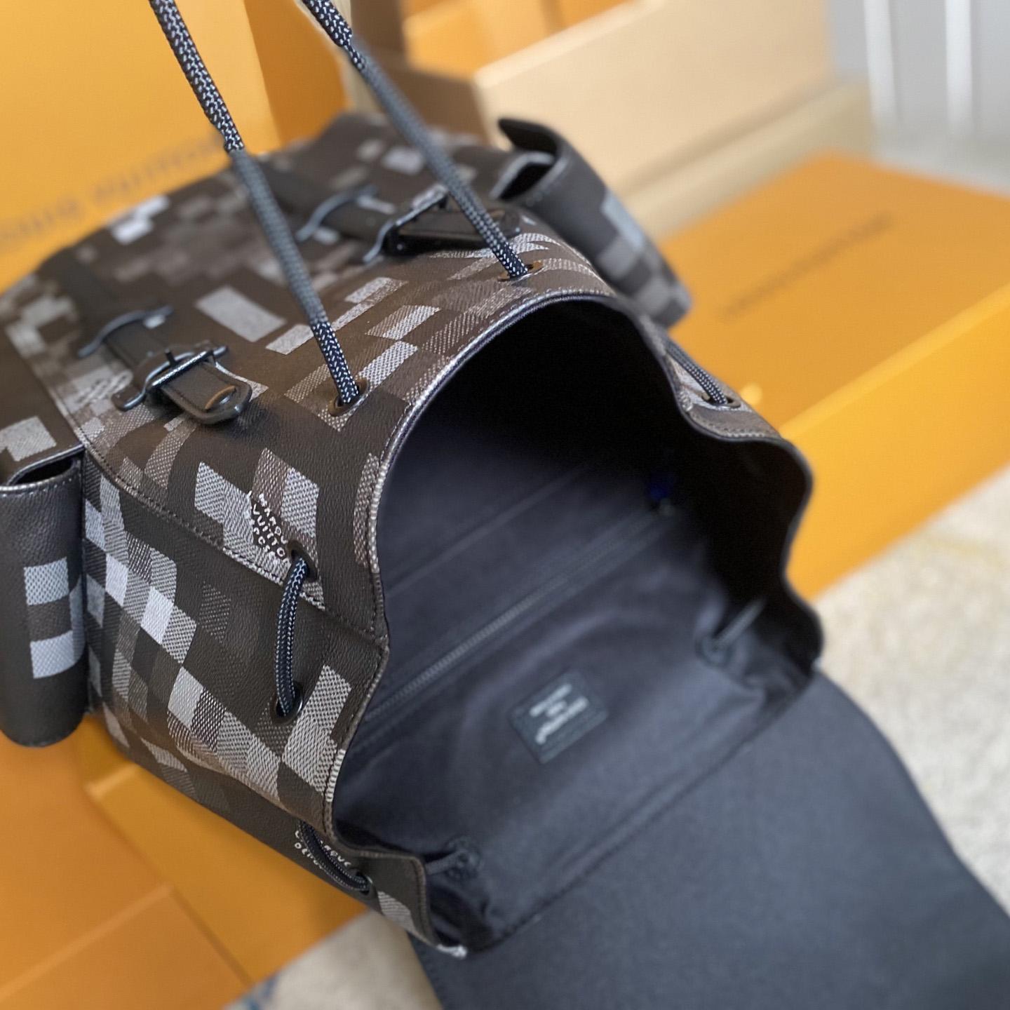 Louis Vuitton Christopher MM   M14952 - FashionPlug