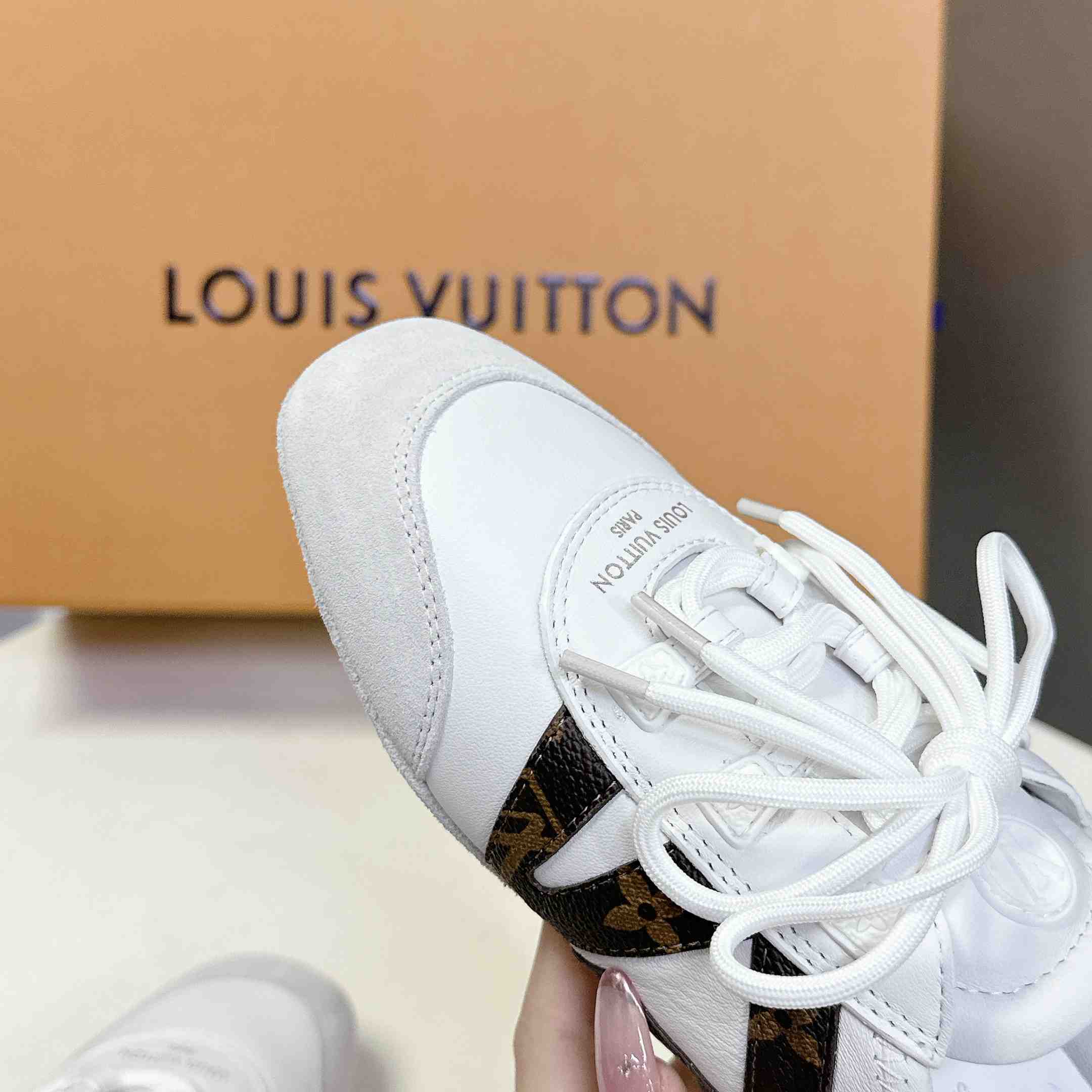 Louis Vuitton LV Sneakerina   1AHNC6 - FashionPlug