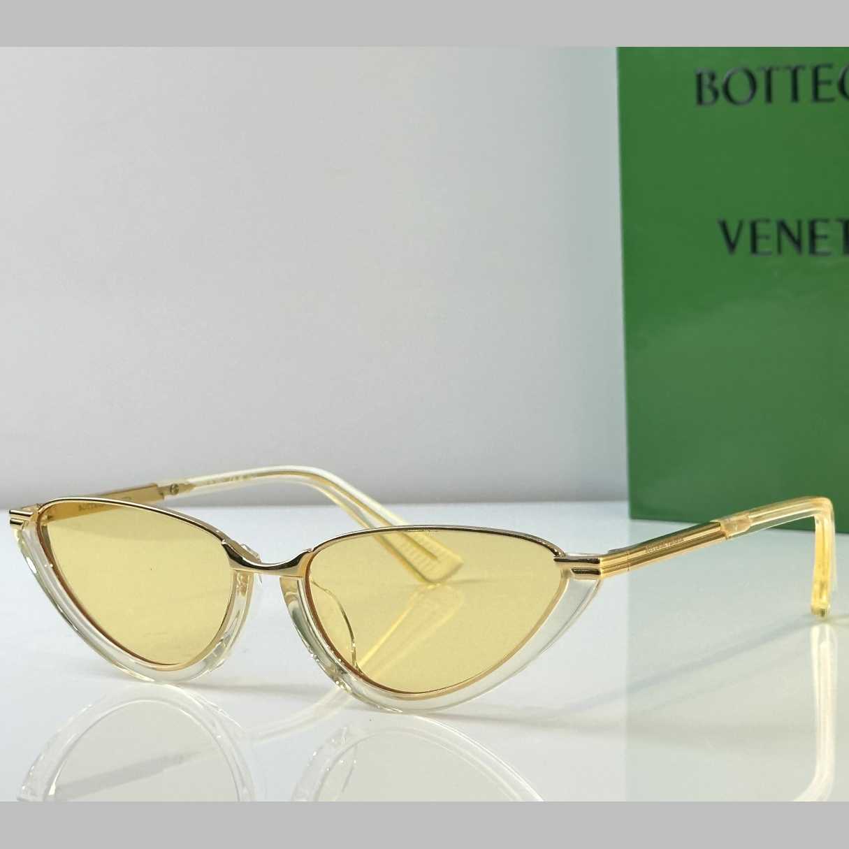 Bottega Veneta Classic Cat Eye Sunglasses   BV1346S - FashionPlug