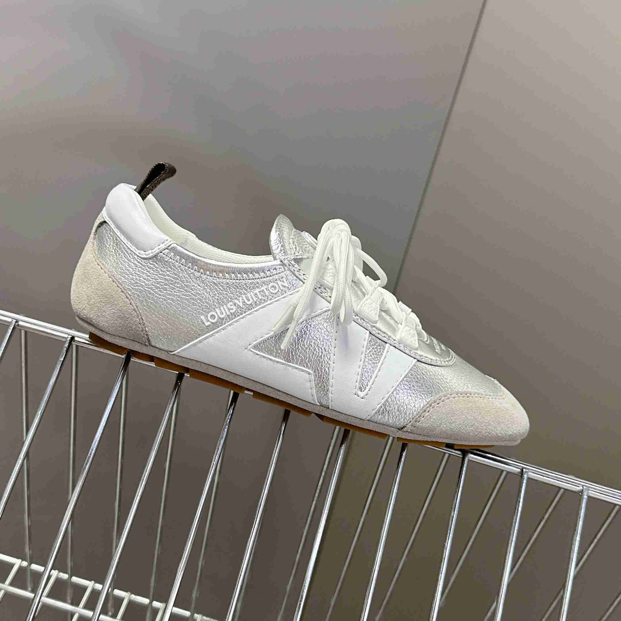 Louis Vuitton LV Sneakerina   1AHOJD - FashionPlug