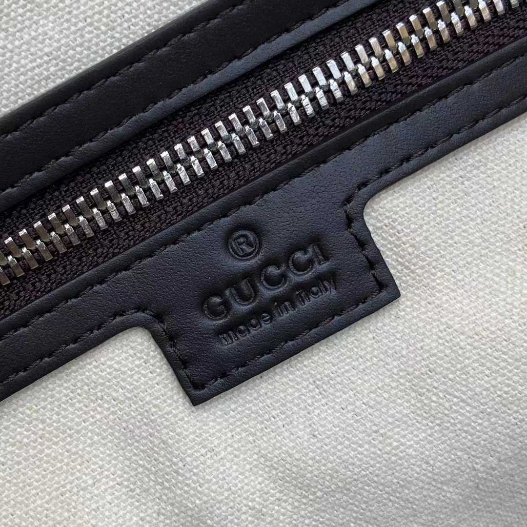 Gucci GG Canvas Medium Duffle Bag - FashionPlug