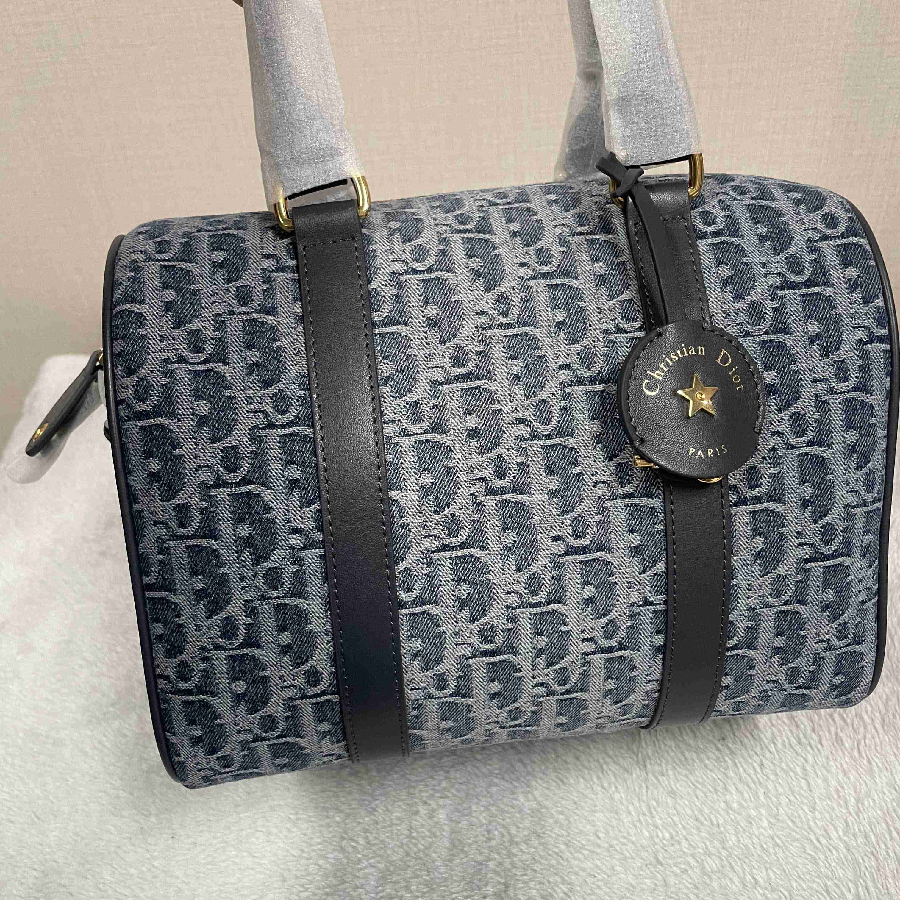 Dior Groove 25 Bag   - FashionPlug