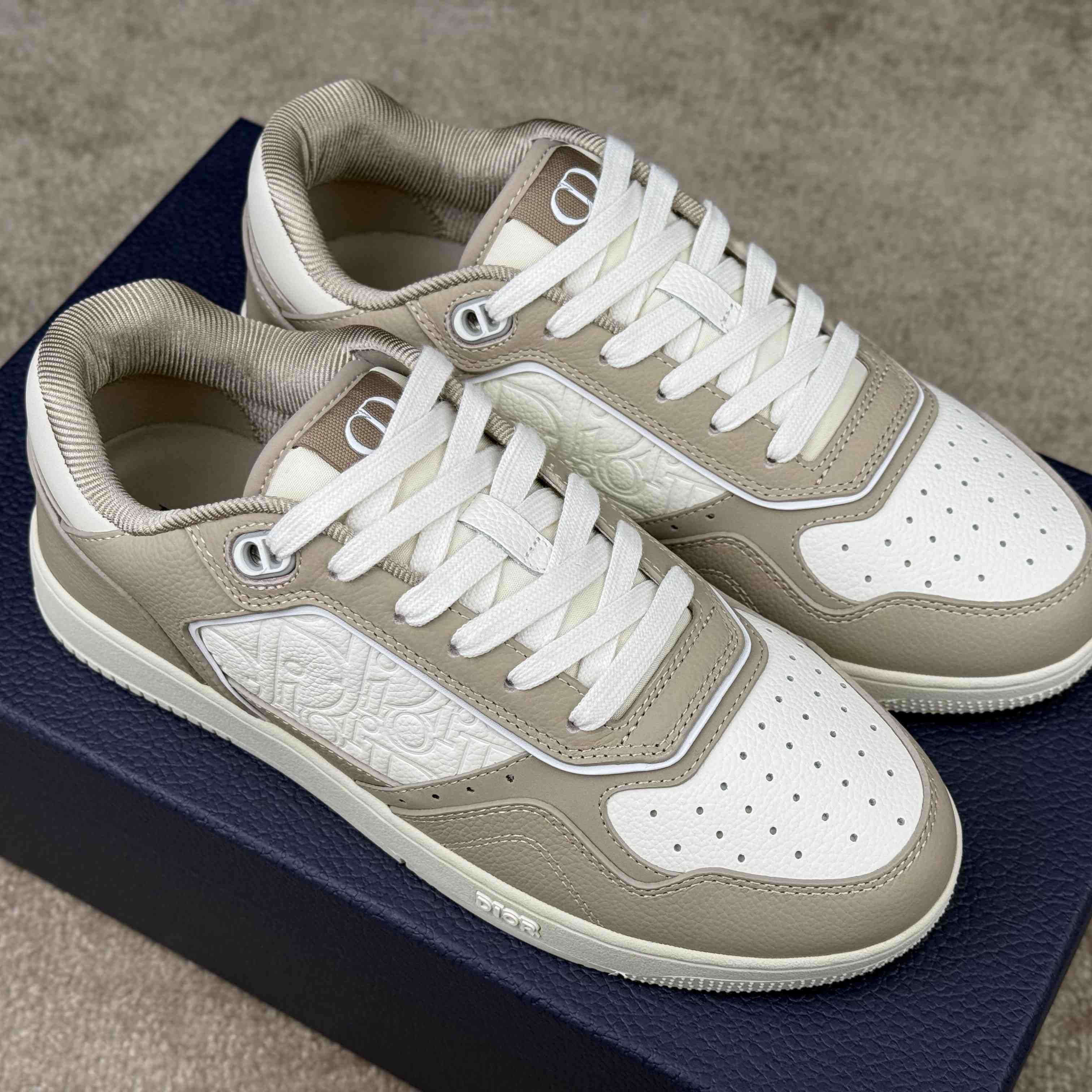 Dior B27 Uptown Low-Top Sneaker  - FashionPlug