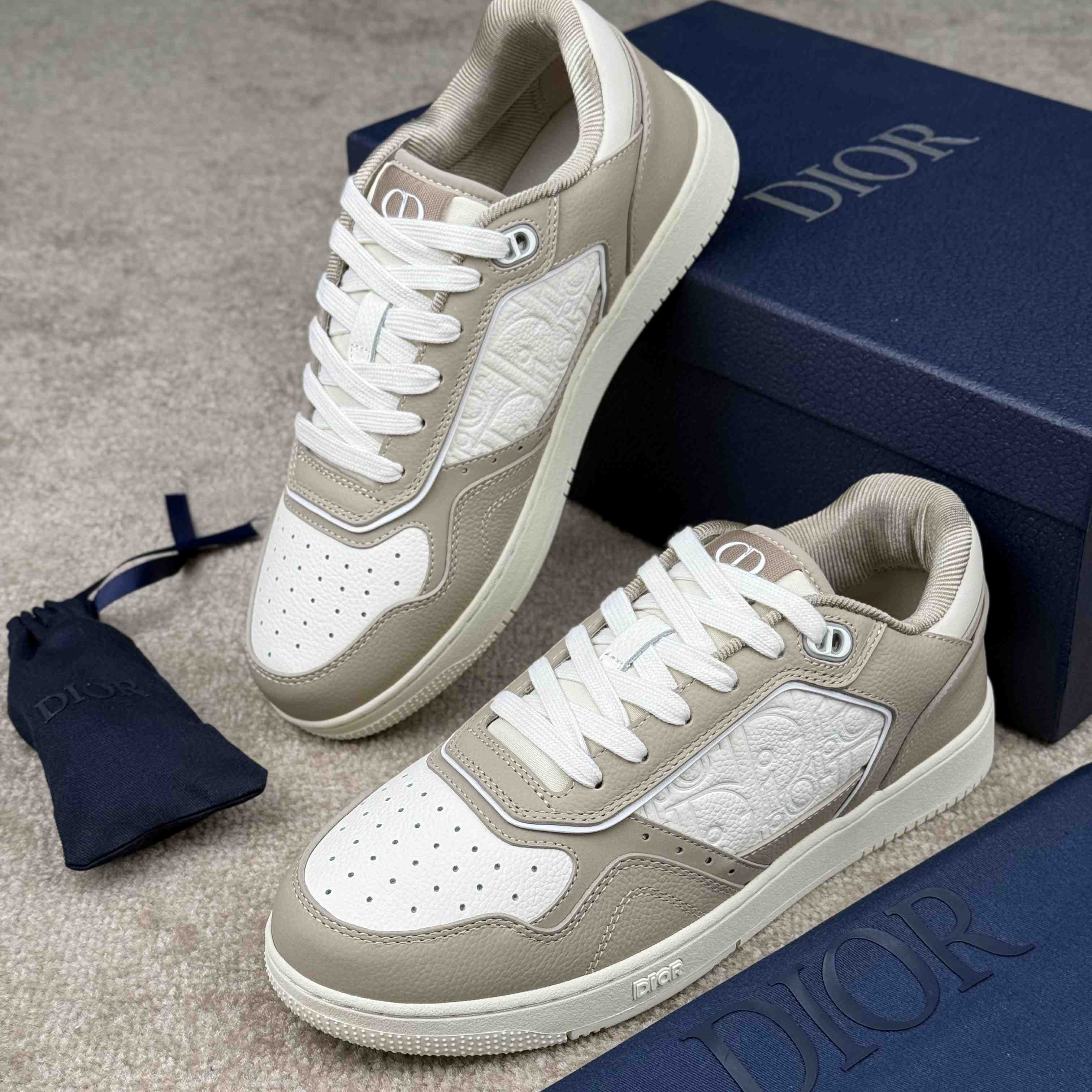 Dior B27 Uptown Low-Top Sneaker  - FashionPlug
