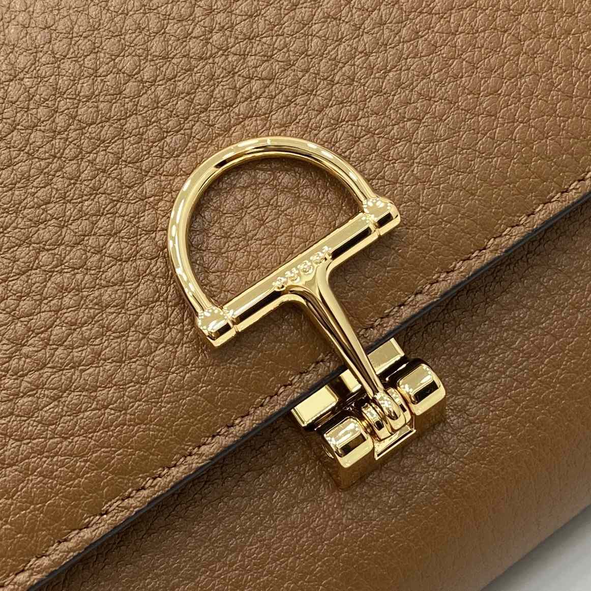 Gucci Softbit Continental Wallet - FashionPlug