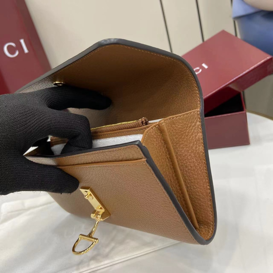 Gucci Softbit Continental Wallet - FashionPlug