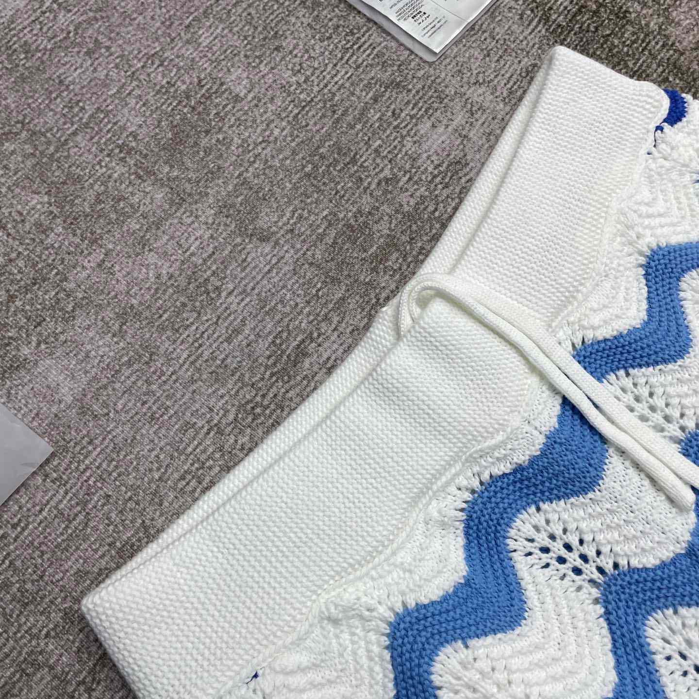 Casablanca Wave Short   D0087 - FashionPlug