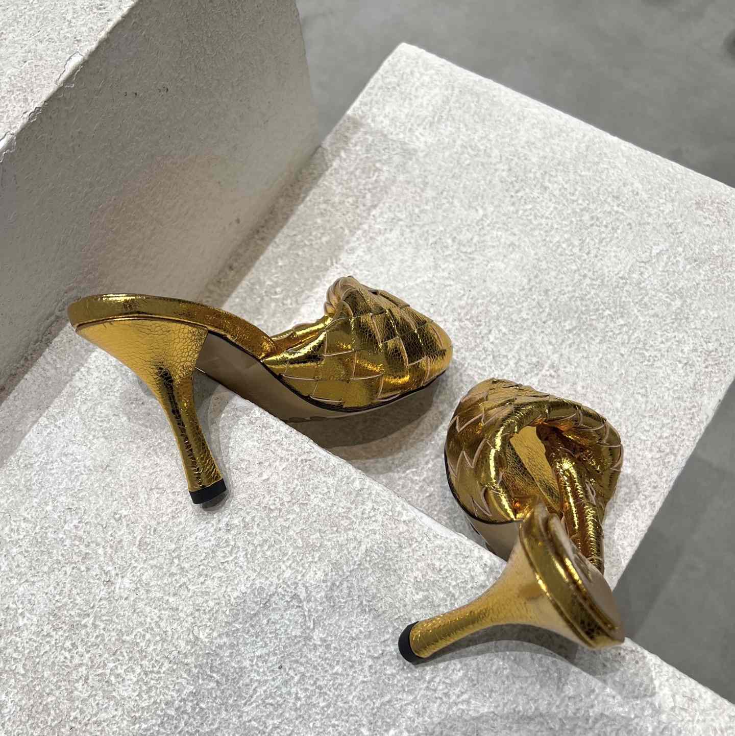 Bottega Veneta Blink Mule   - FashionPlug