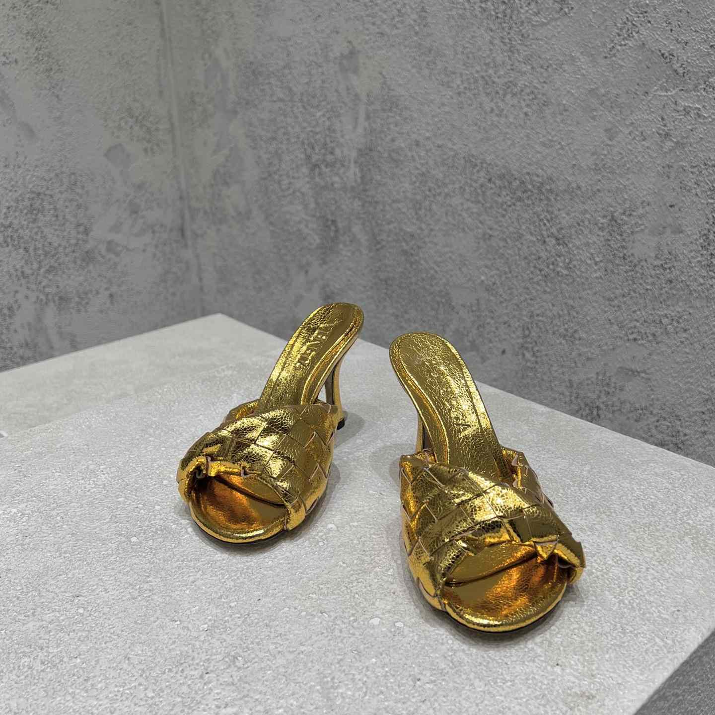 Bottega Veneta Blink Mule   - FashionPlug