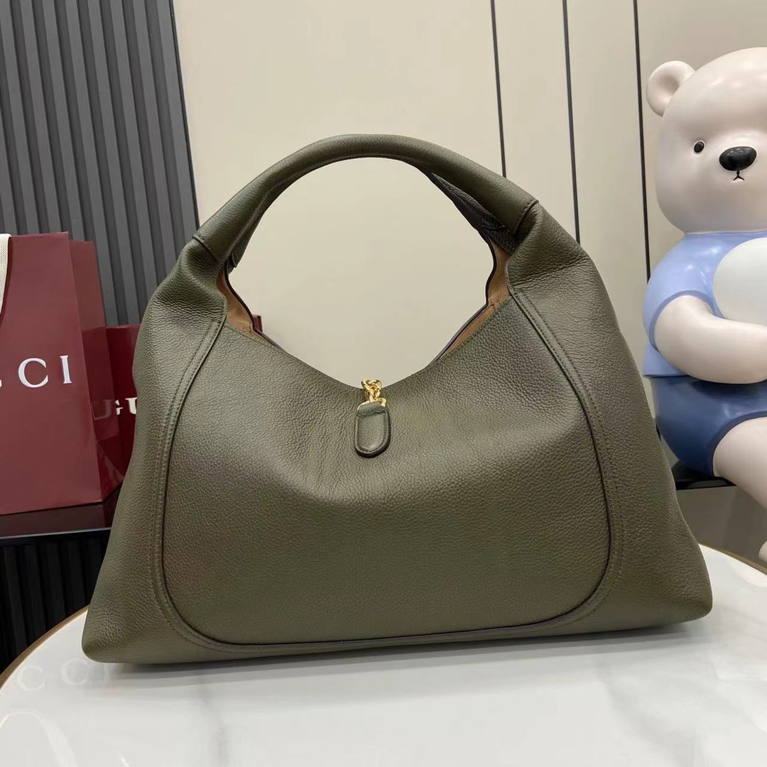 Gucci Softbit Maxi Shoulder Bag - FashionPlug