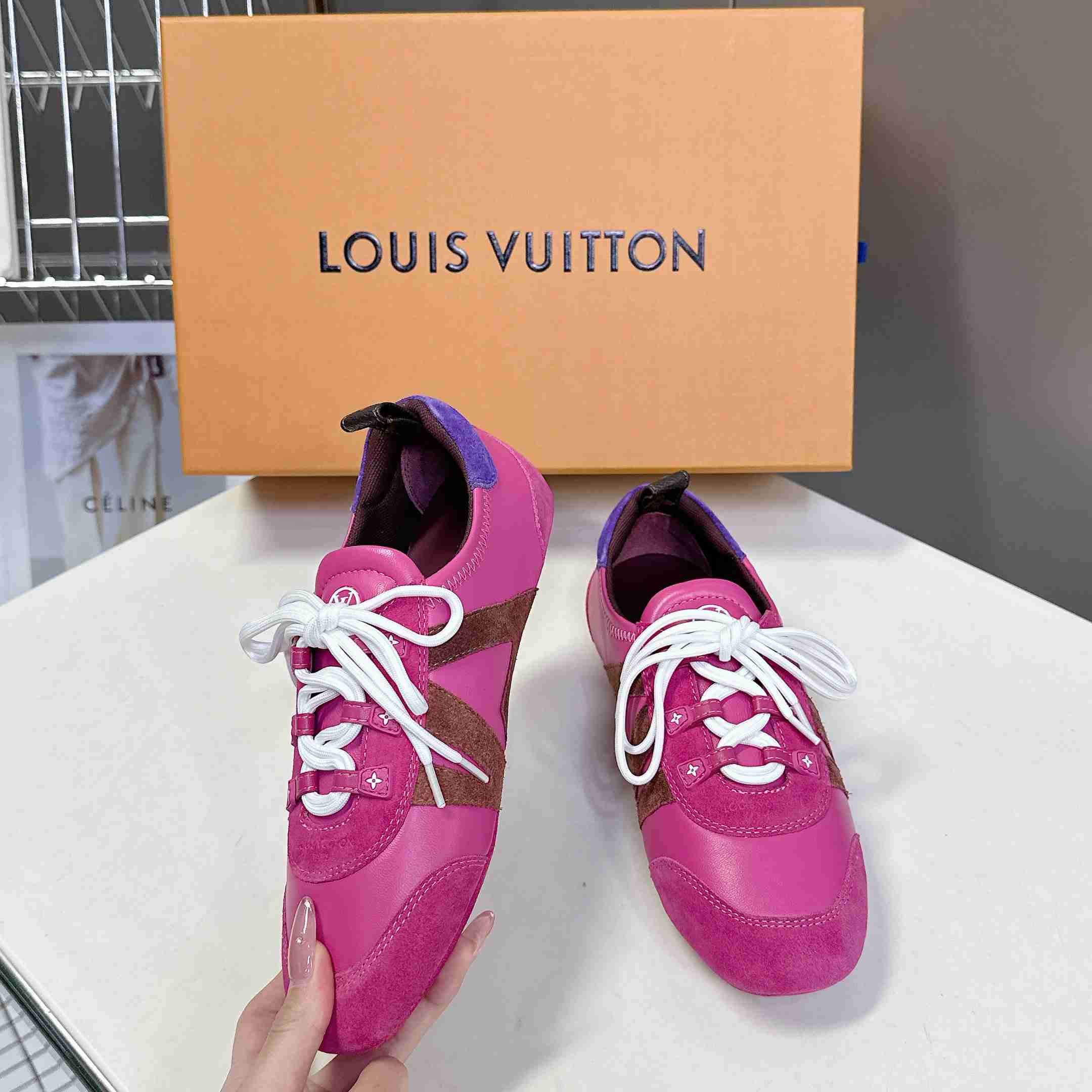 Louis Vuitton LV Sneakerina   1AHNEI - FashionPlug