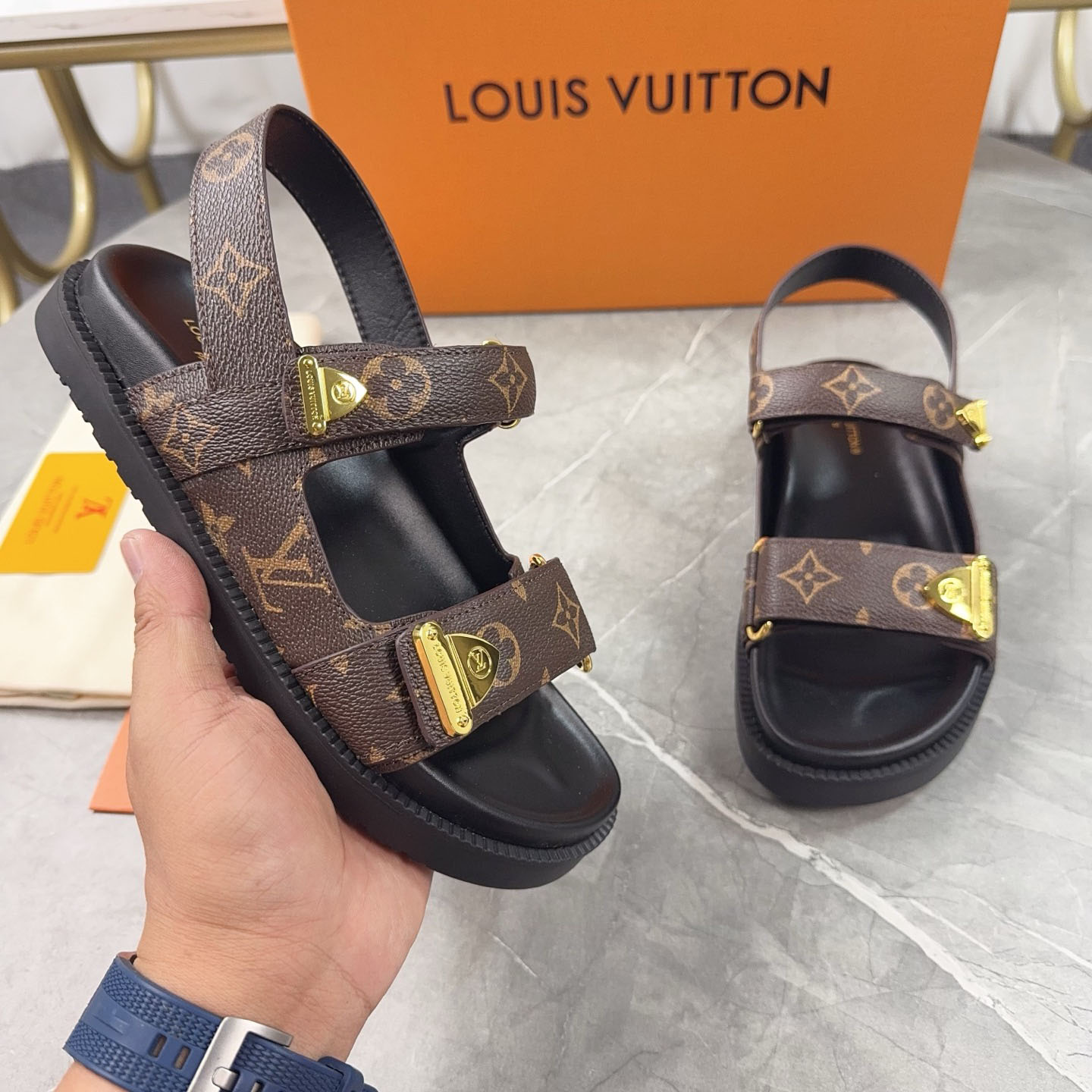 Louis Vuitton LV Sunset Comfort Sandal  1AHNWM - FashionPlug