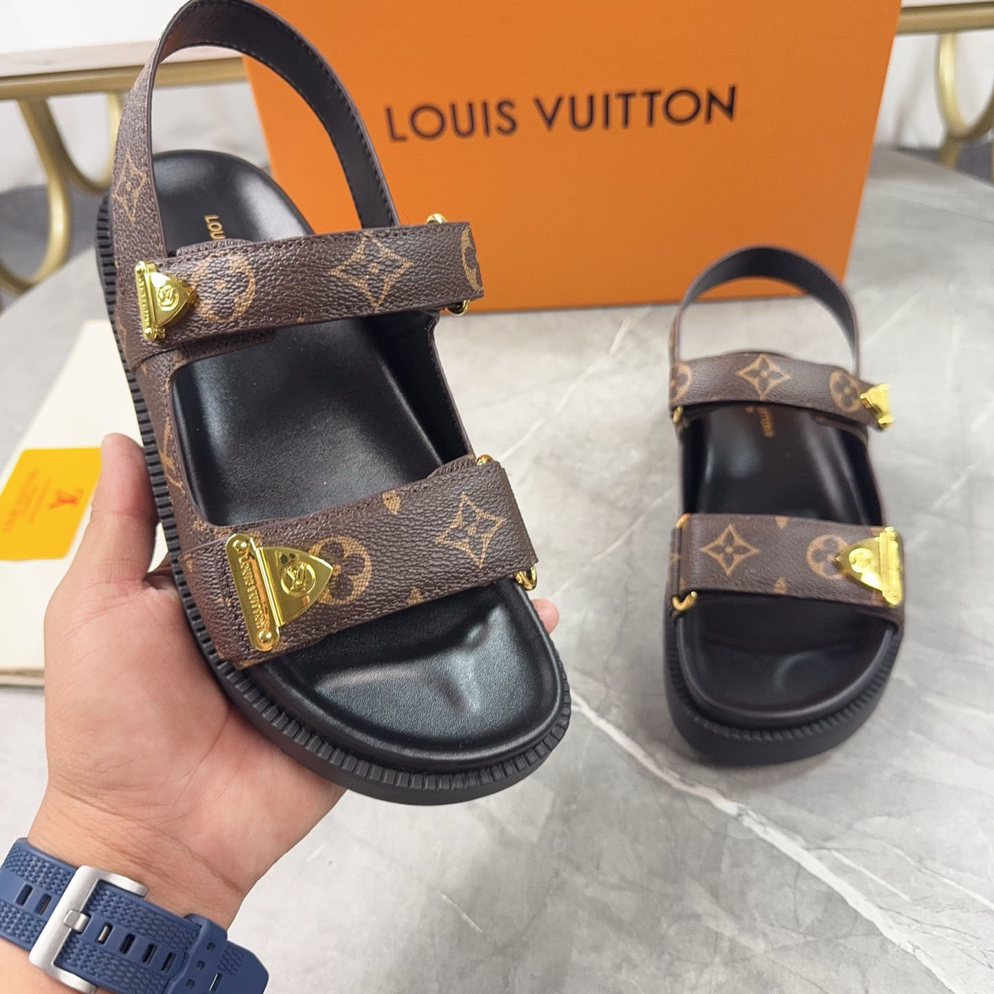 Louis Vuitton LV Sunset Comfort Sandal  1AHNWM - FashionPlug