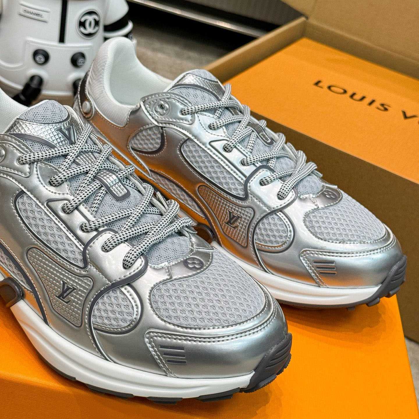 Louis Vuitton LV Olympia Sneaker   1AHOI1 - FashionPlug