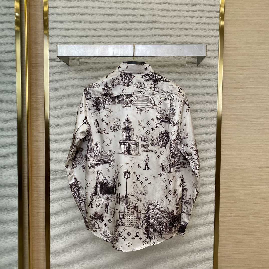 Louis Vuitton Long-Sleeved Silk Shirt    1AGJN4 - FashionPlug