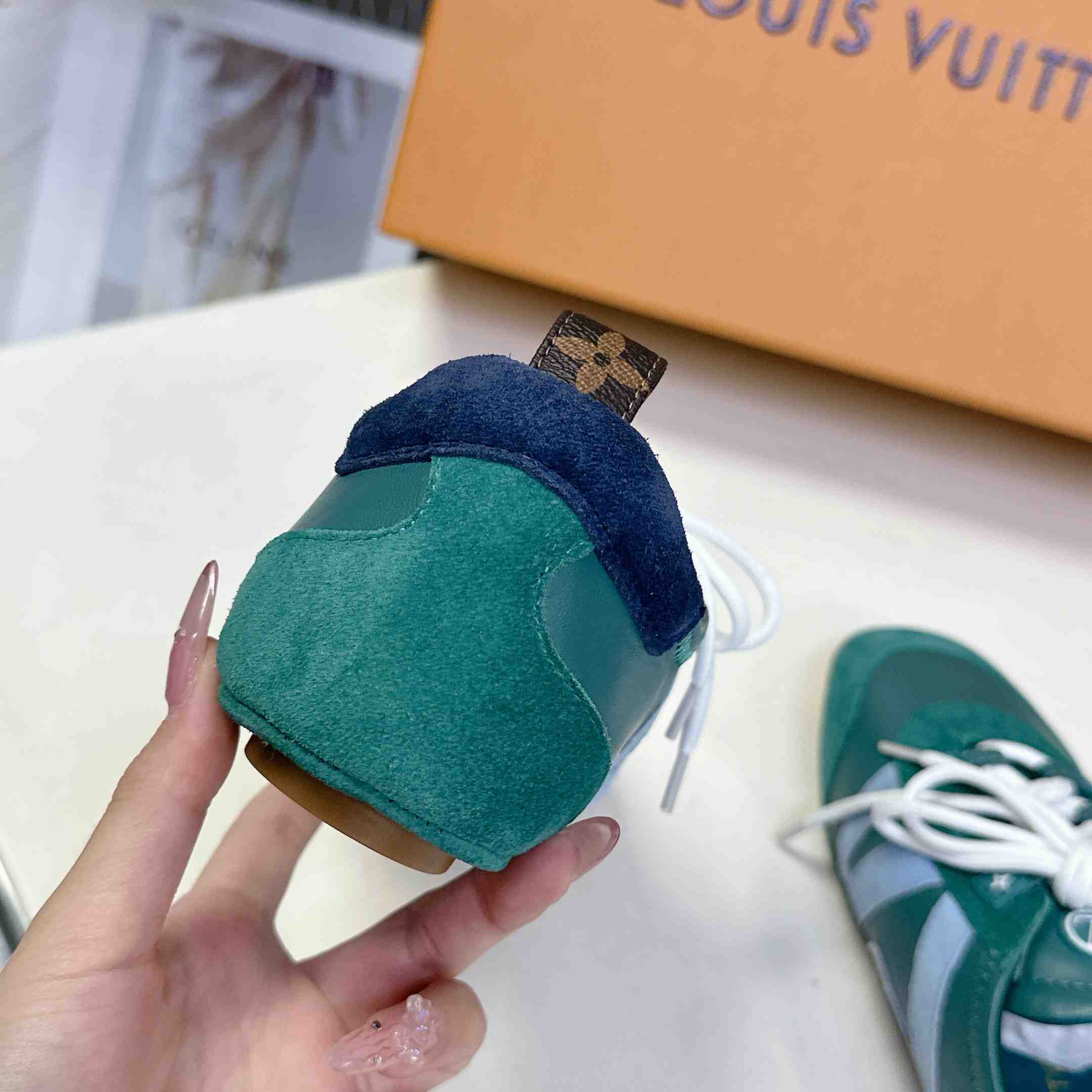 Louis Vuitton LV Sneakerina   1AHNE2 - FashionPlug