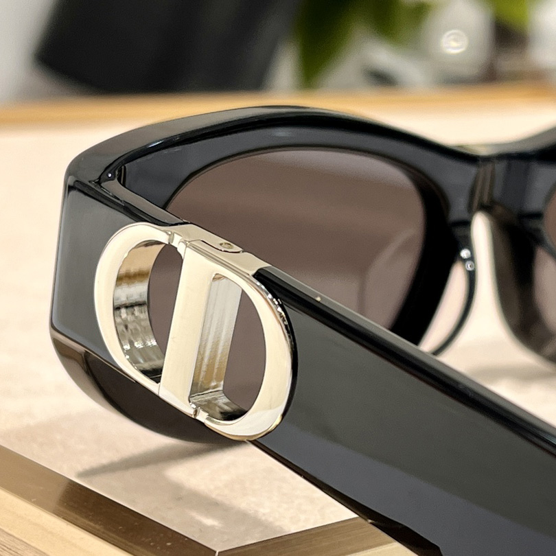Dior 30Montaigne S9U Sunglasses  - FashionPlug