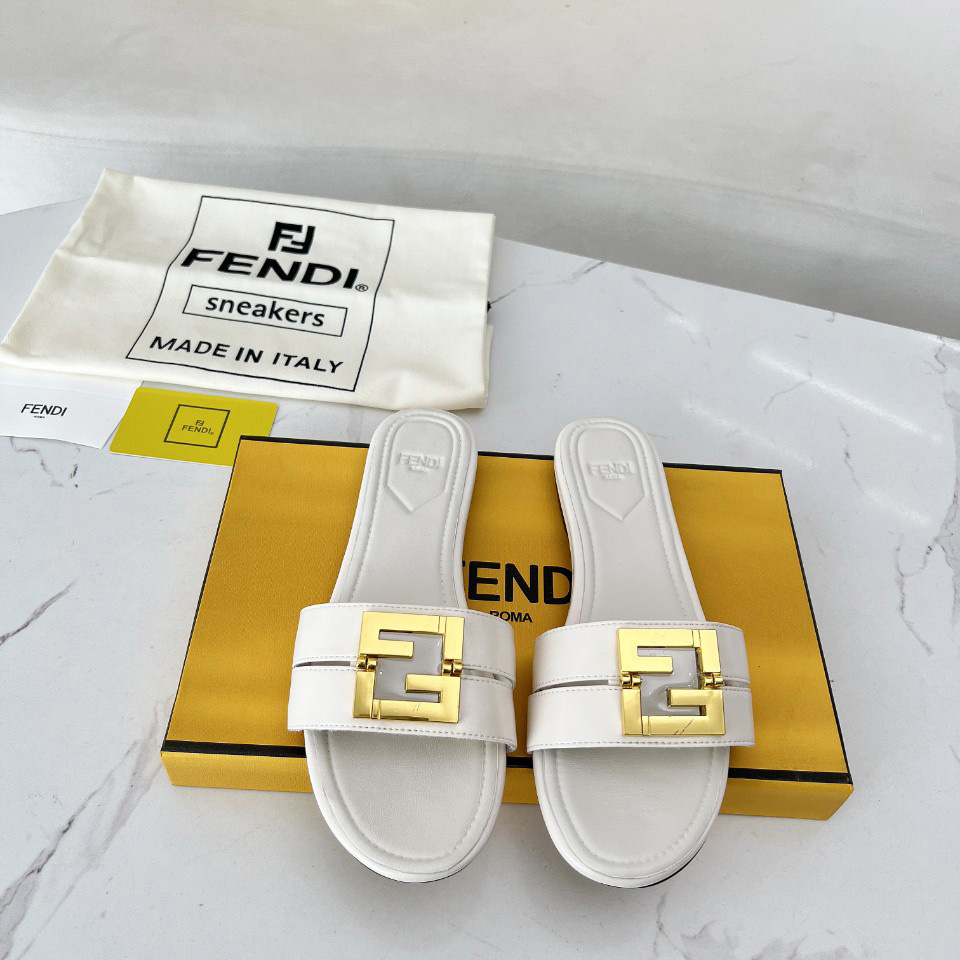 Fendi FFold White Leather Sandals - FashionPlug