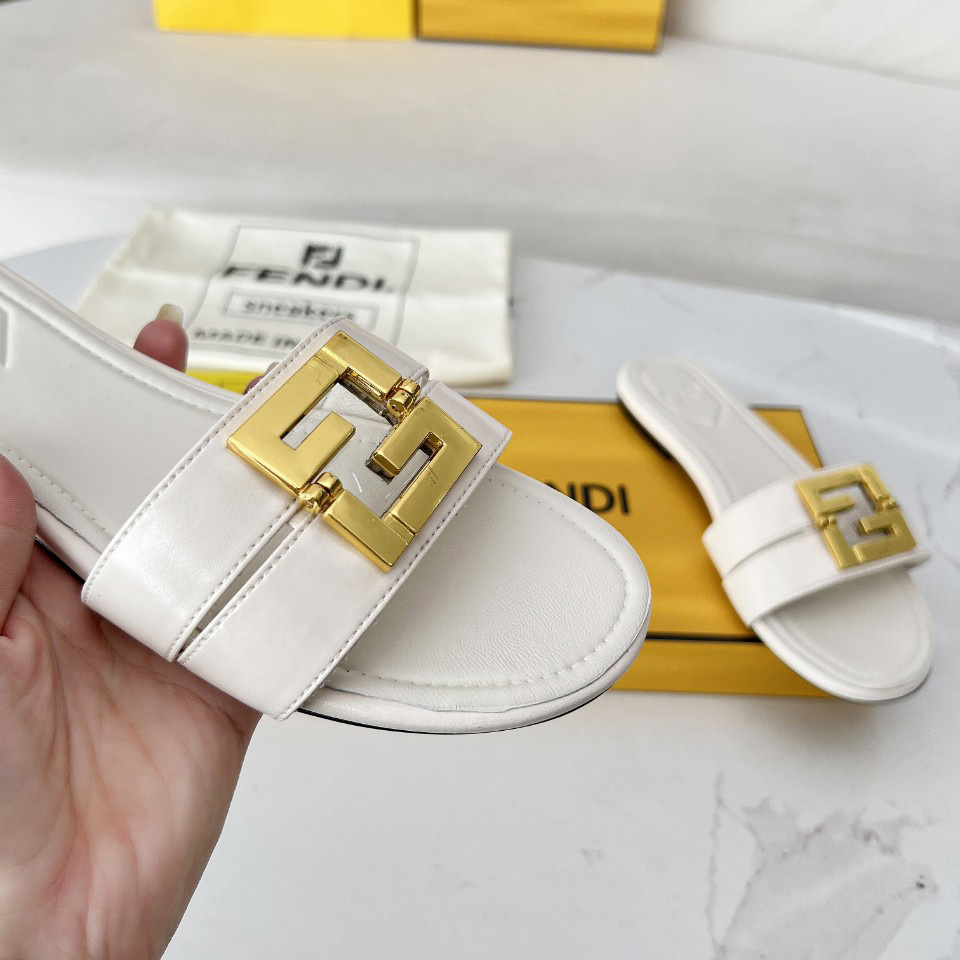 Fendi FFold White Leather Sandals - FashionPlug
