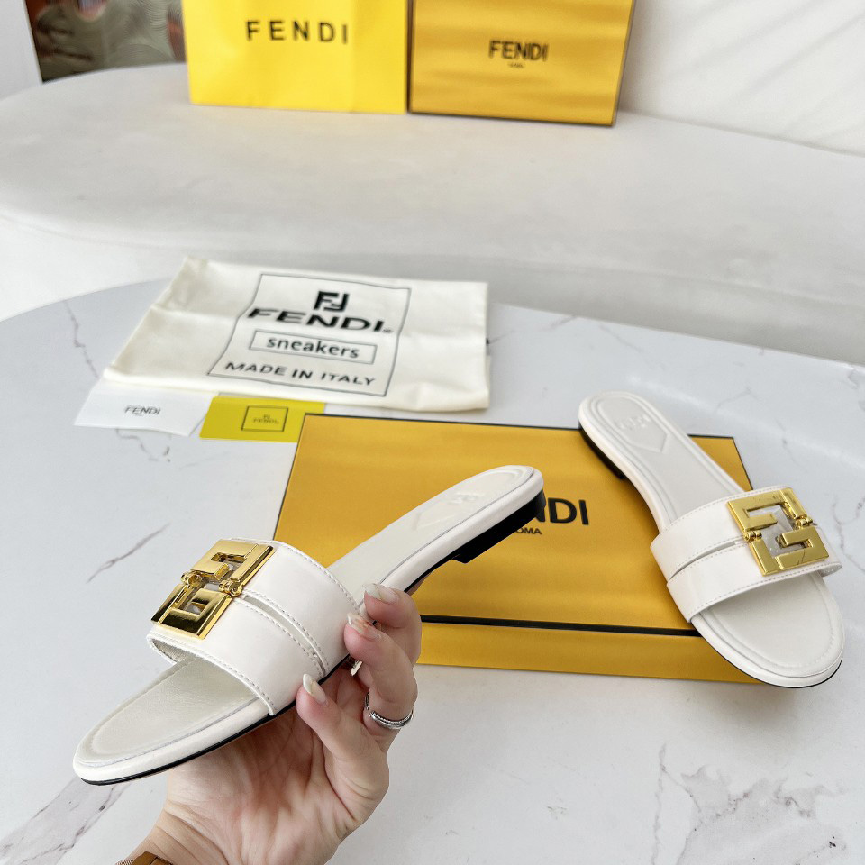 Fendi FFold White Leather Sandals - FashionPlug