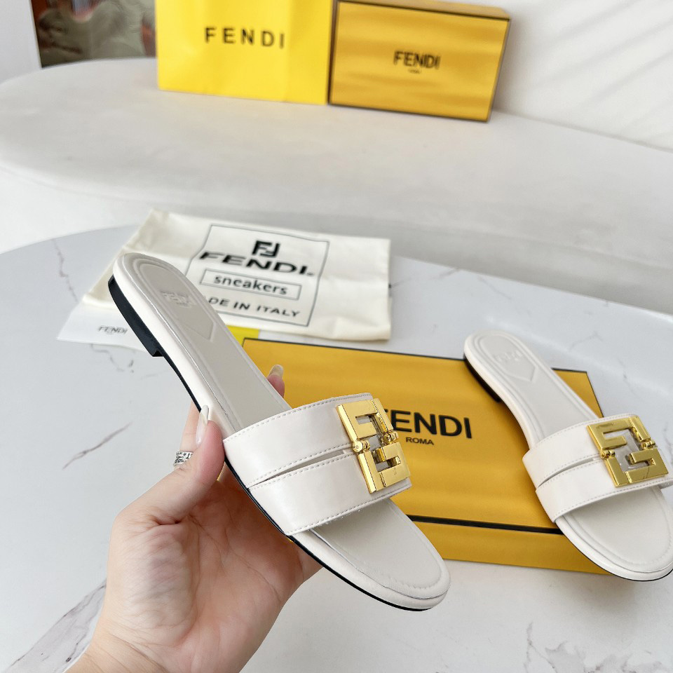 Fendi FFold White Leather Sandals - FashionPlug